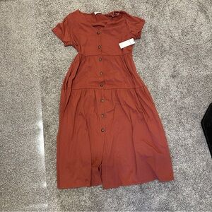 Story button dress
